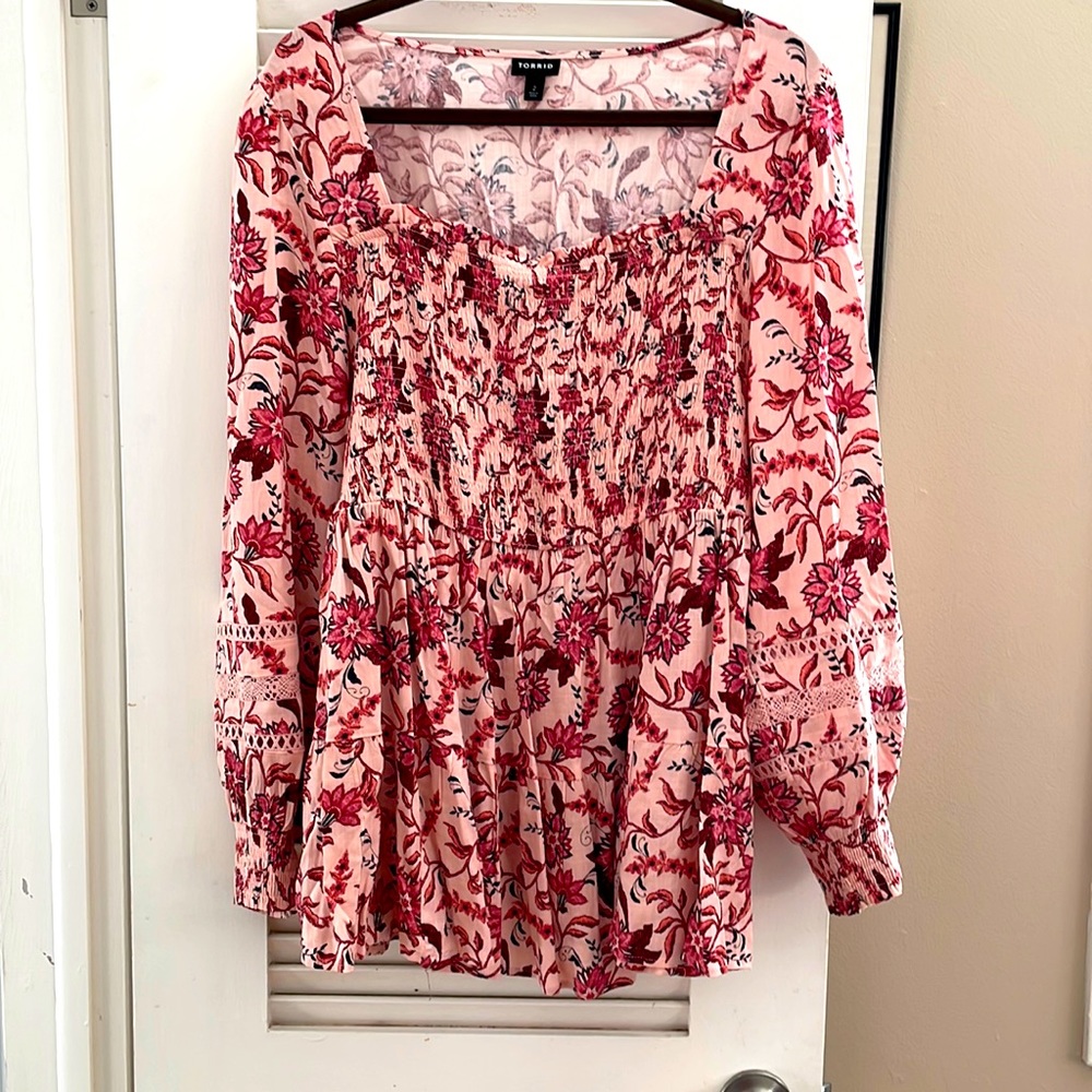 Torrid size 2 (18-20) babydoll top